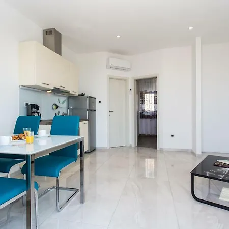 Apartment Natalija Krk Town Esterno foto